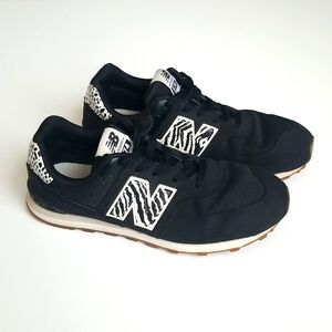 New Balance 574 shoes for big girl, size 5.5;